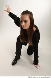 ANGELIA KNEELING POSE SITH